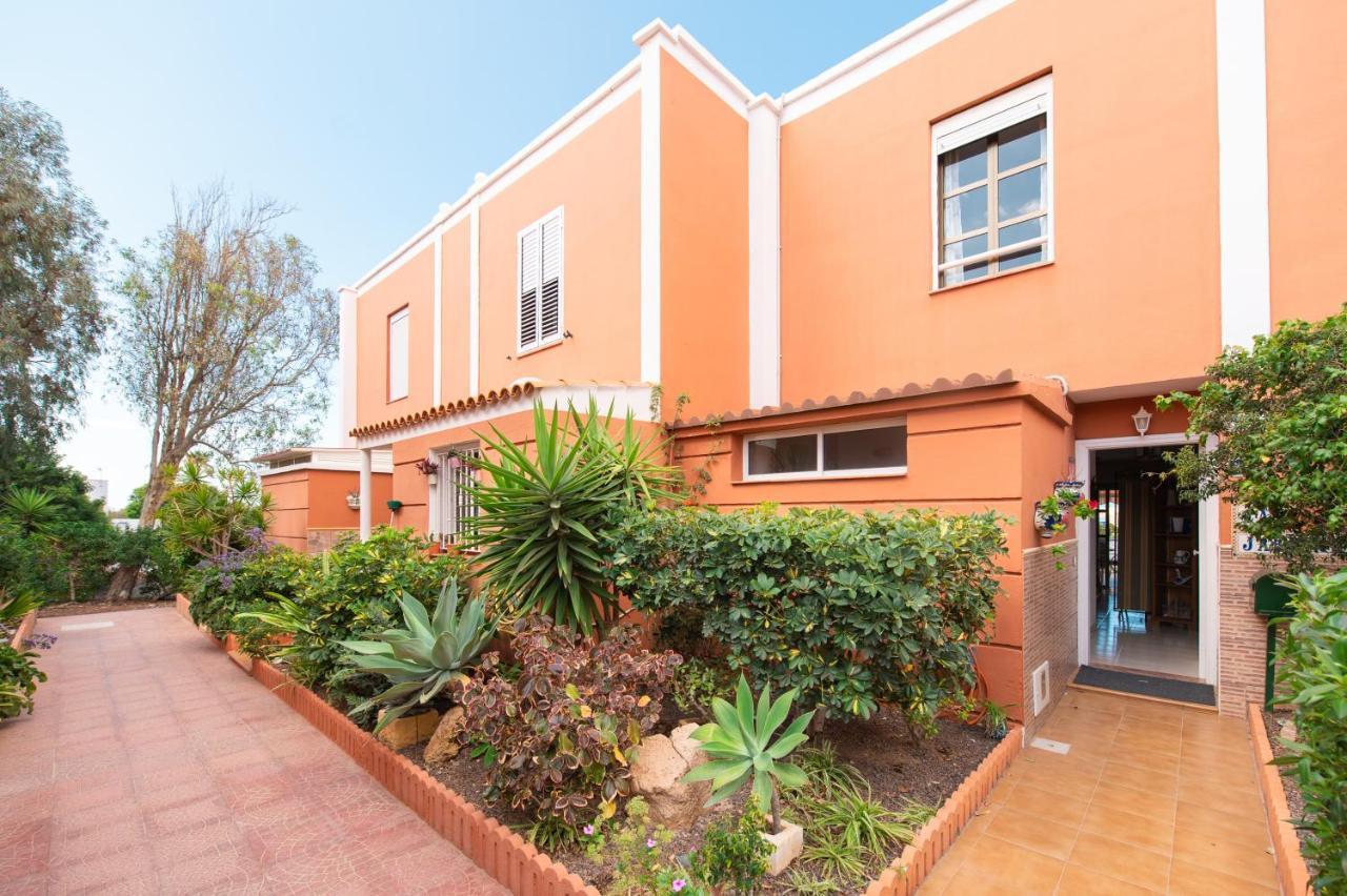 La Casa De Montse Vivienda Vacacional Playa De La Tejita El Medano  Luaran gambar